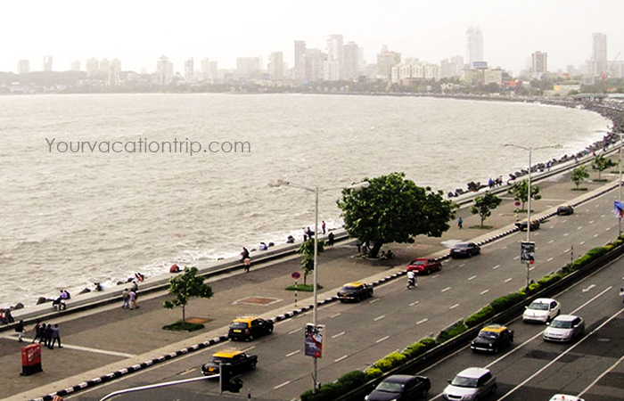Marine Drive : Best Place in Mumbai