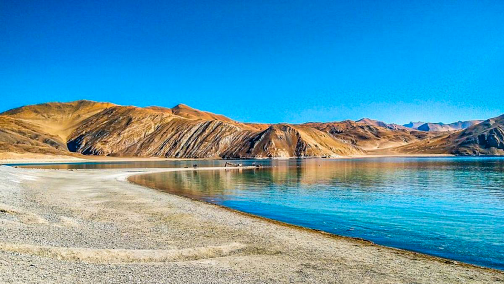 Pangong Lake : Places To Visit In Ladakh